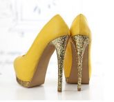 Amarelo Brilhoso
